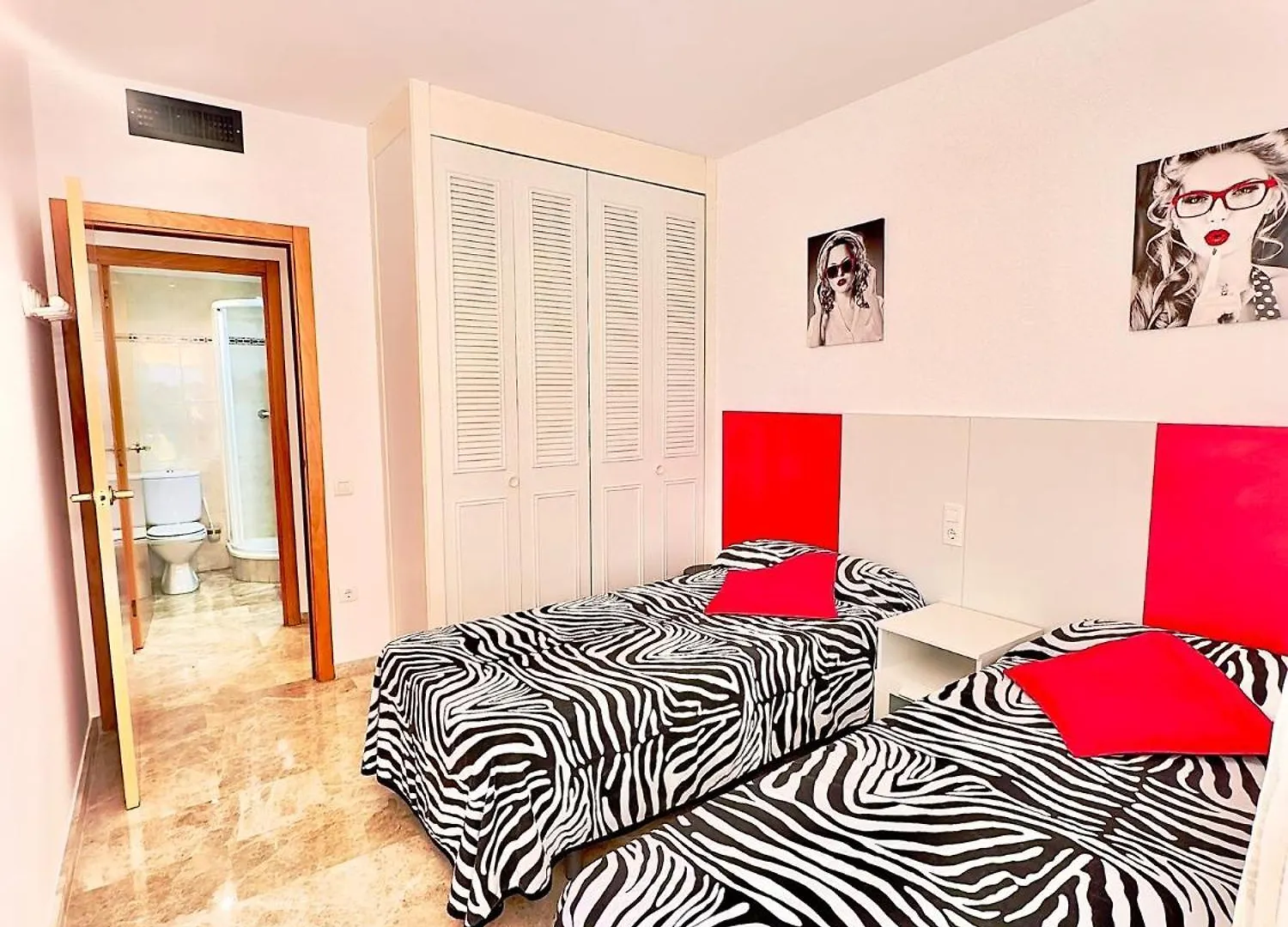 Apartamentos Alexandra Salou 0*,